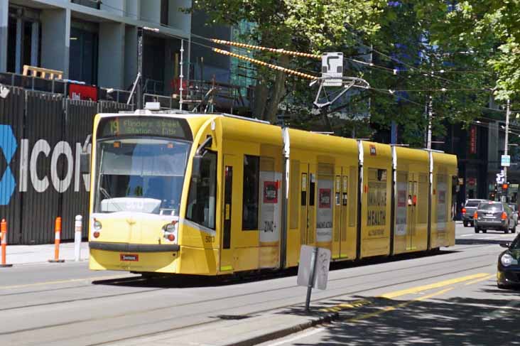 Yarra Trams Combino 5013 Swisse